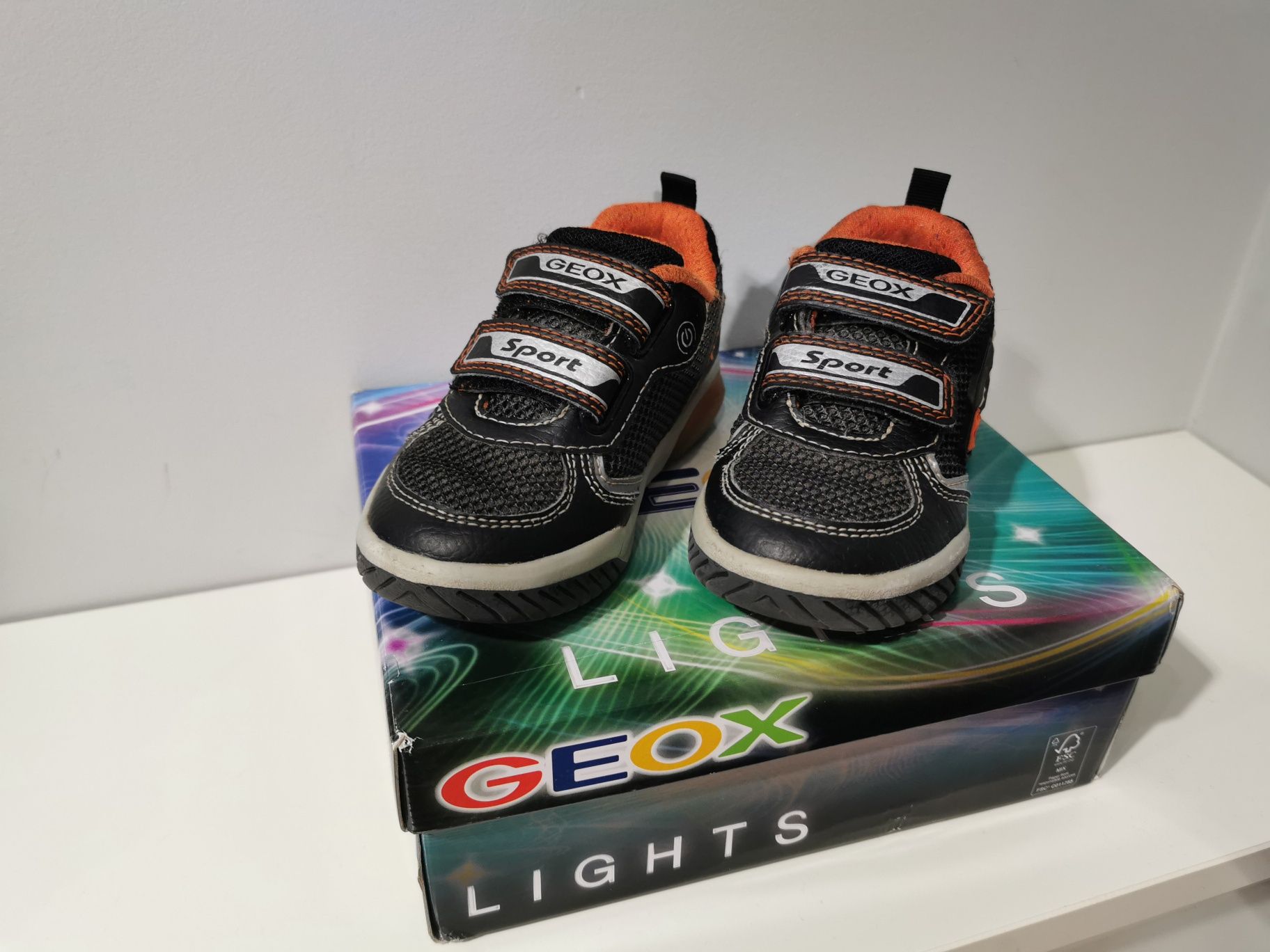 Sneakersy GEOX Inek r. 25