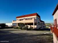 Armazém Industrial na Reta da Granja, em Martins