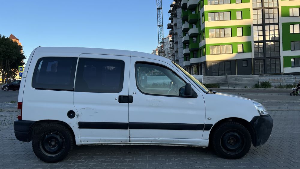 Продаю Peugeot Partner 2010