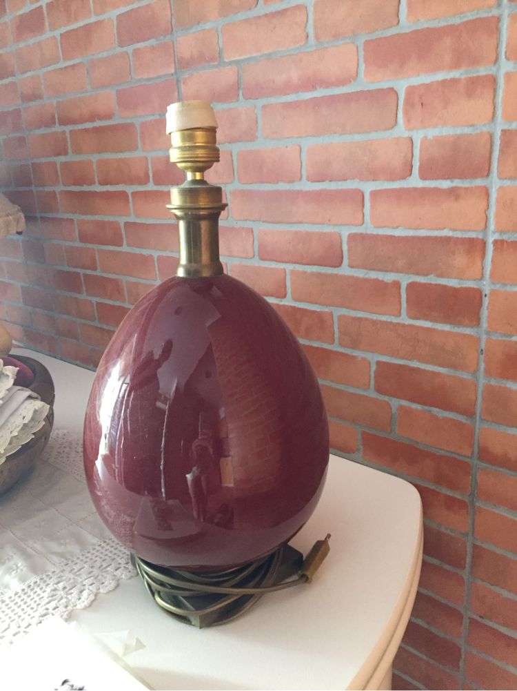 Par candeeiros de mesa