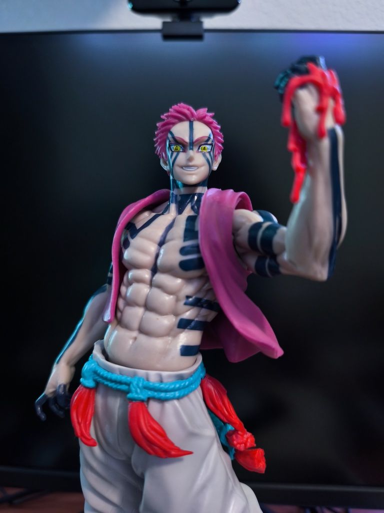 Figura Akaza (demon slayer)