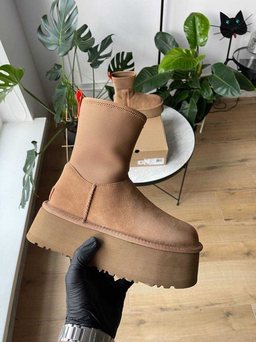 Женские зимние ботинки UGG Classic Dipper Boots замшевые сапоги угги
