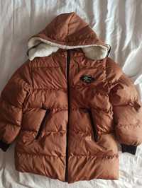 Куртка детская зимняя новая с капюшоном на "молнии". Размер 10(Турция)
