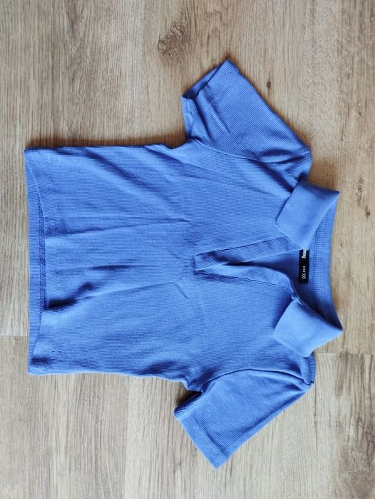 Granatowy top z kołnierzykiem