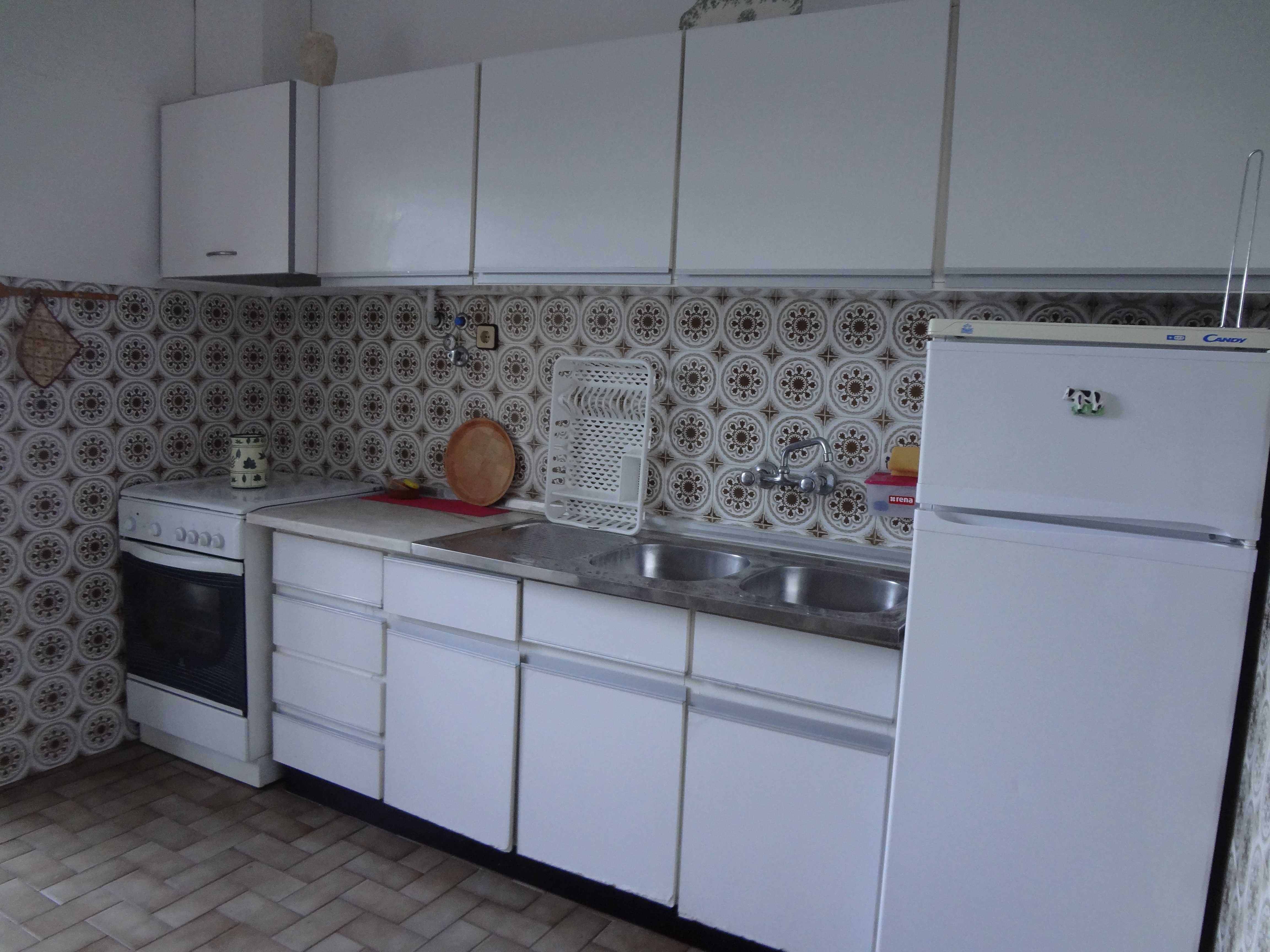 Arrenda-se quarto em apartamento