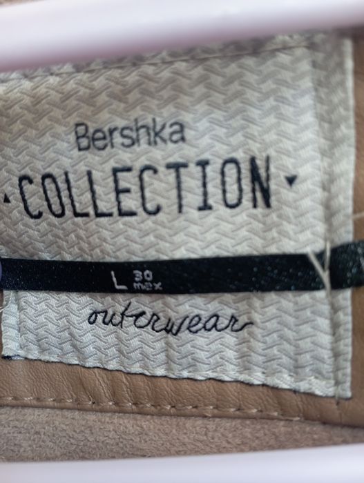 Casaco camel Bershka