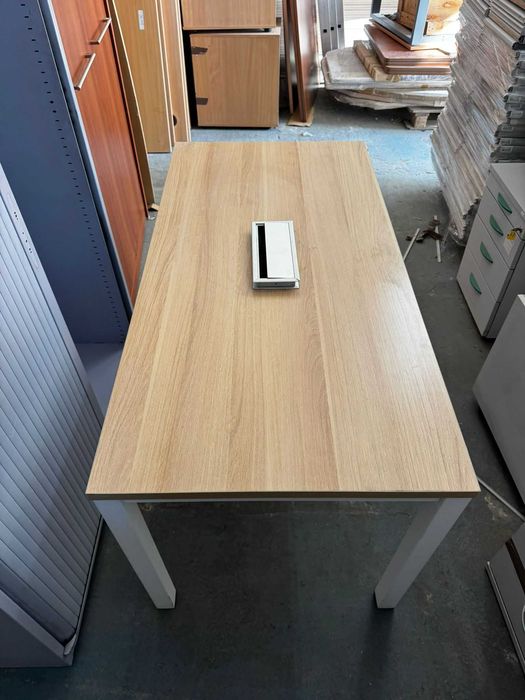 Stół konferencyjny multimedialny 140x70 stoły konferencyjne