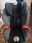 Cadeira auto  com sistema de isofix.