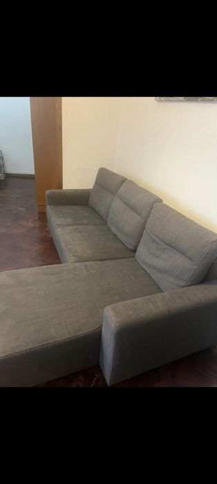 Sofá com chaise longue
