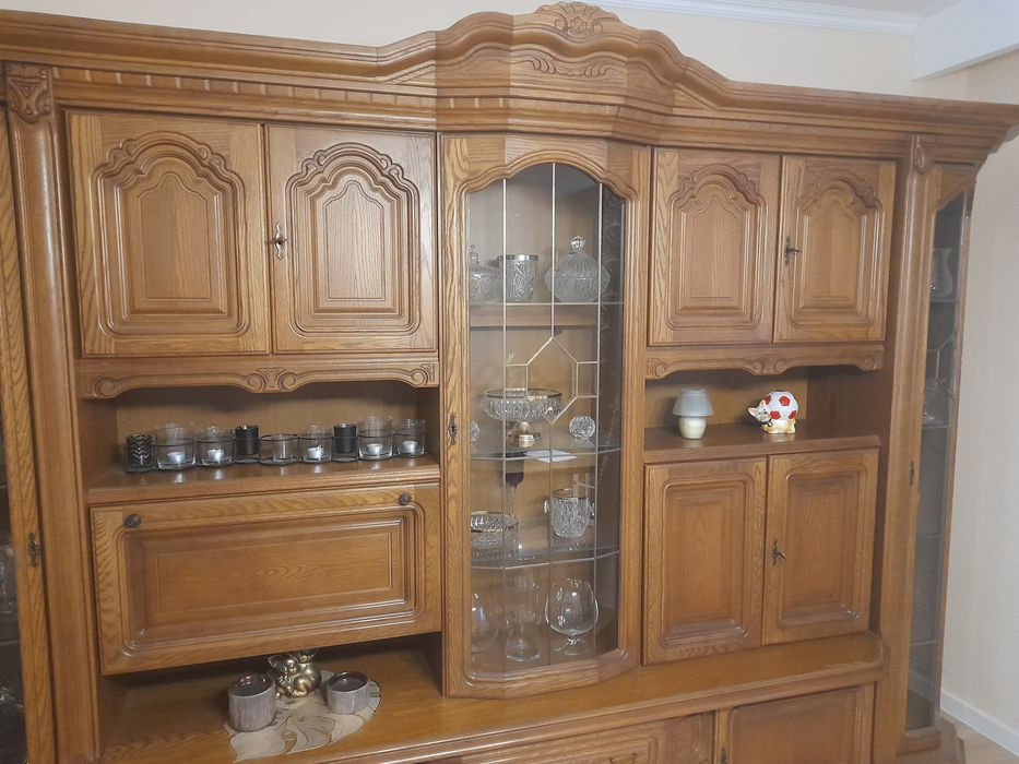 Meble dębowe podświetlane