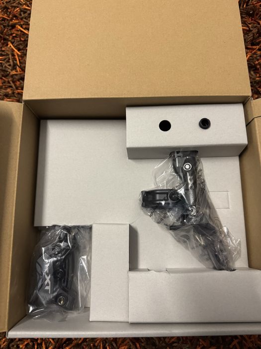 Travões Shimano XT M8200 4 pistões / Novos