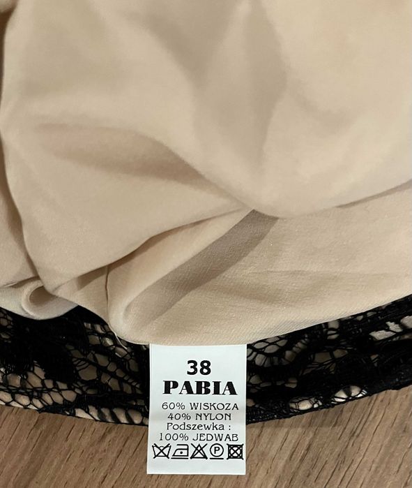 Spódnica midi Pabia