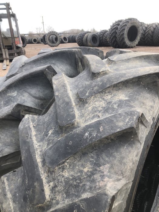 13.6-24 OPONY NOKIAN TRACTOR FS  30 % bieżnika