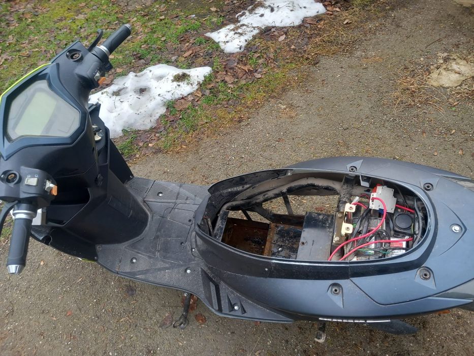 Skuter elektryczny E-Roller falcom--