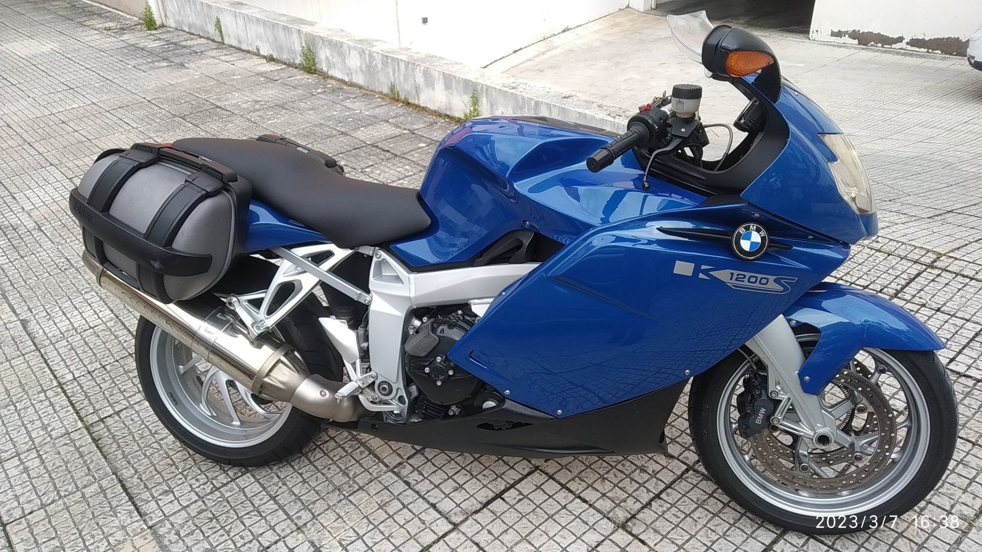 BMW k1200s sport turing