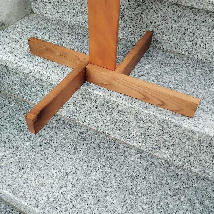 Árvore De Natal Em Madeira