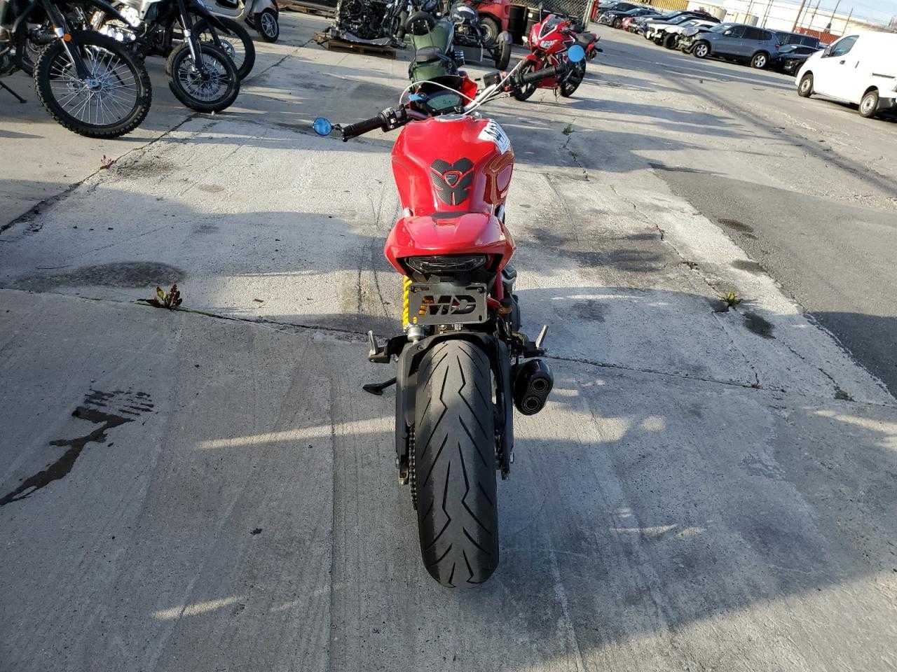 Ducati Monster 797+ 2021