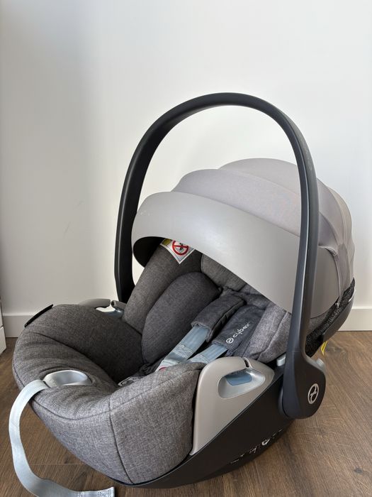 Ovo Cybex Cloud Z Cinzento usado + adaptadores para carrinho