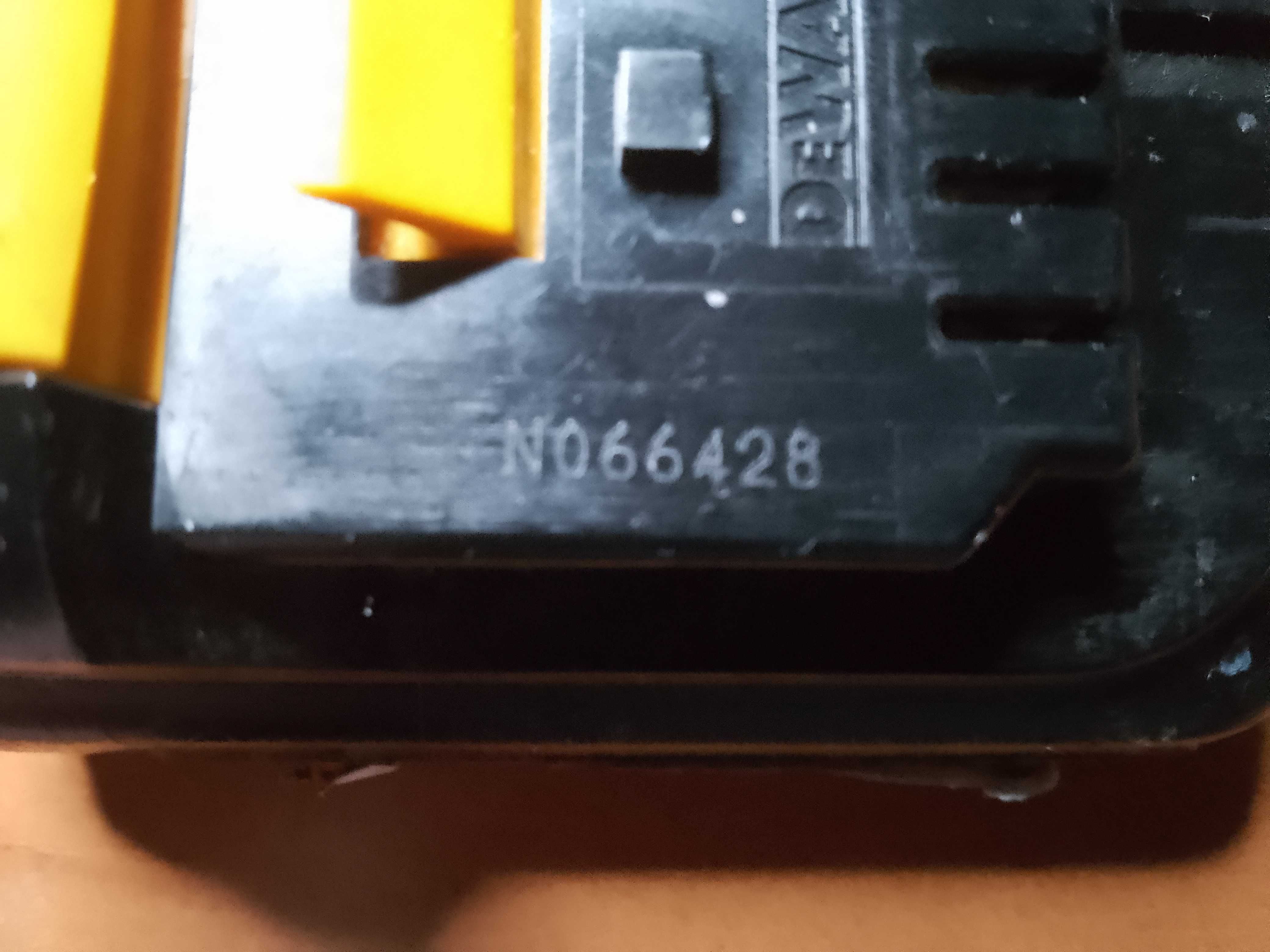 Dewalt DCB121- 10,8v lub zamiennik DCB120