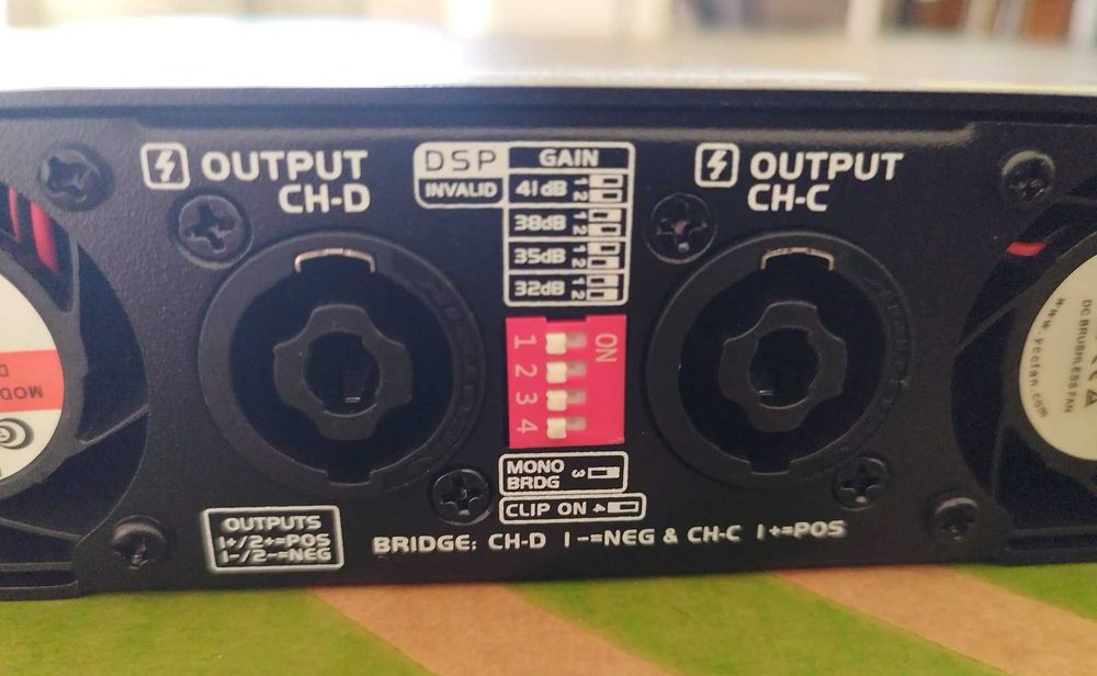 Amplificador profissional 4 canais