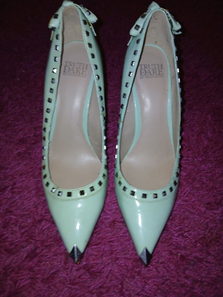 Sapatos verniz tam 38