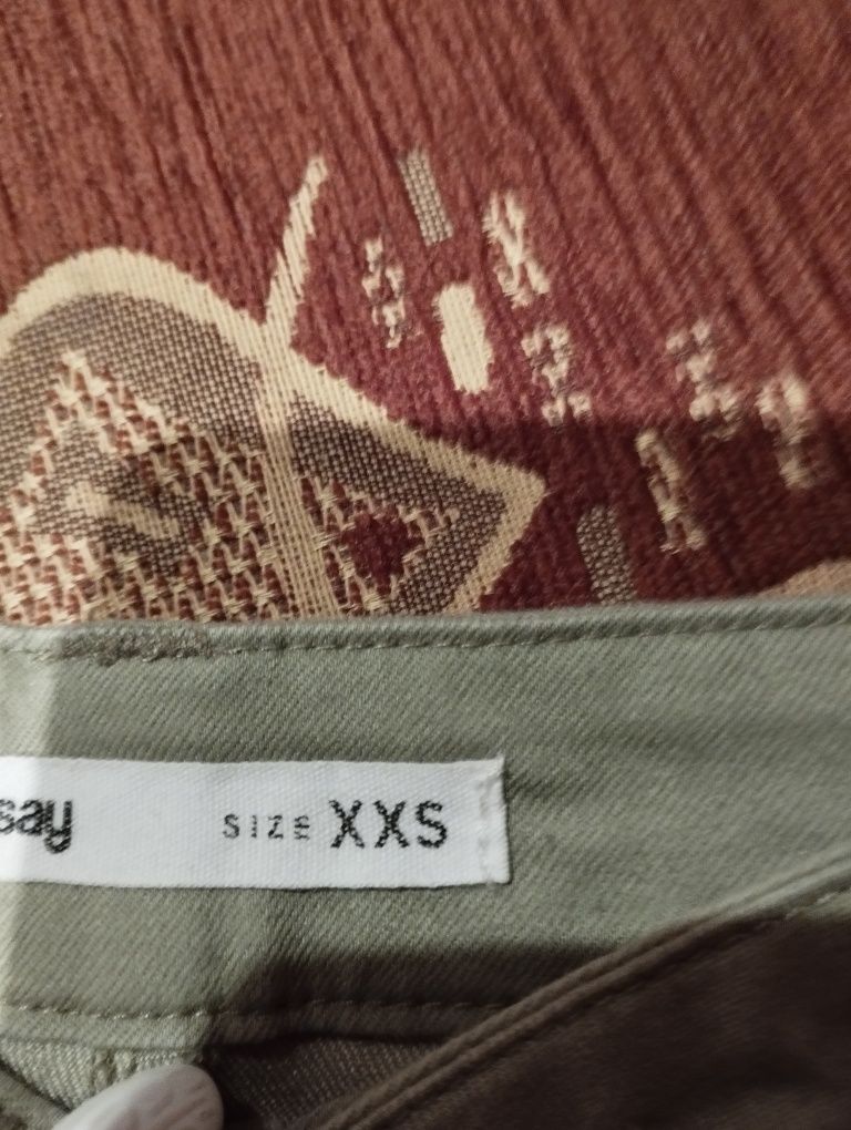 Spodnie damskie xxs