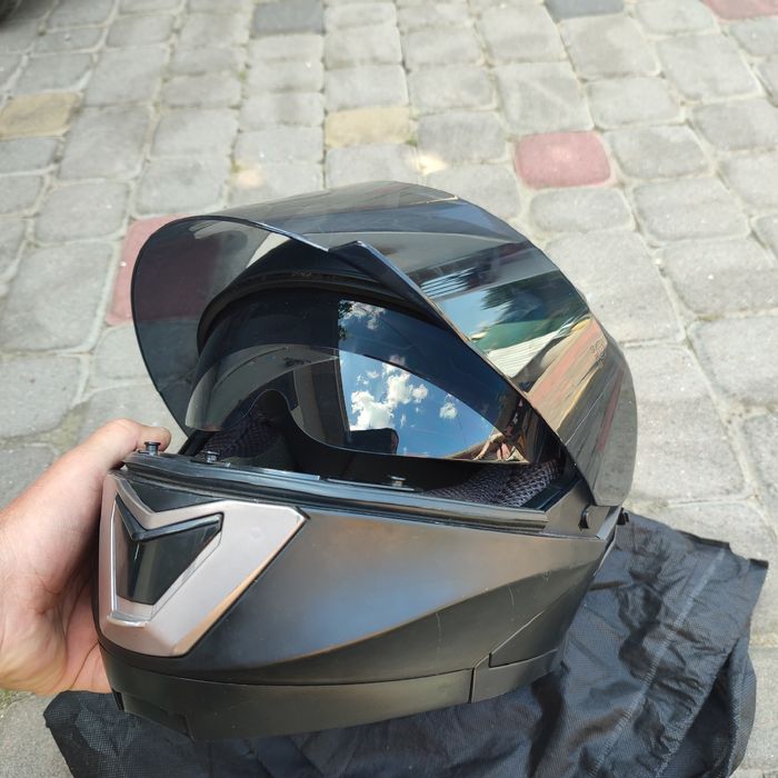 Мото шлем. Тонований.