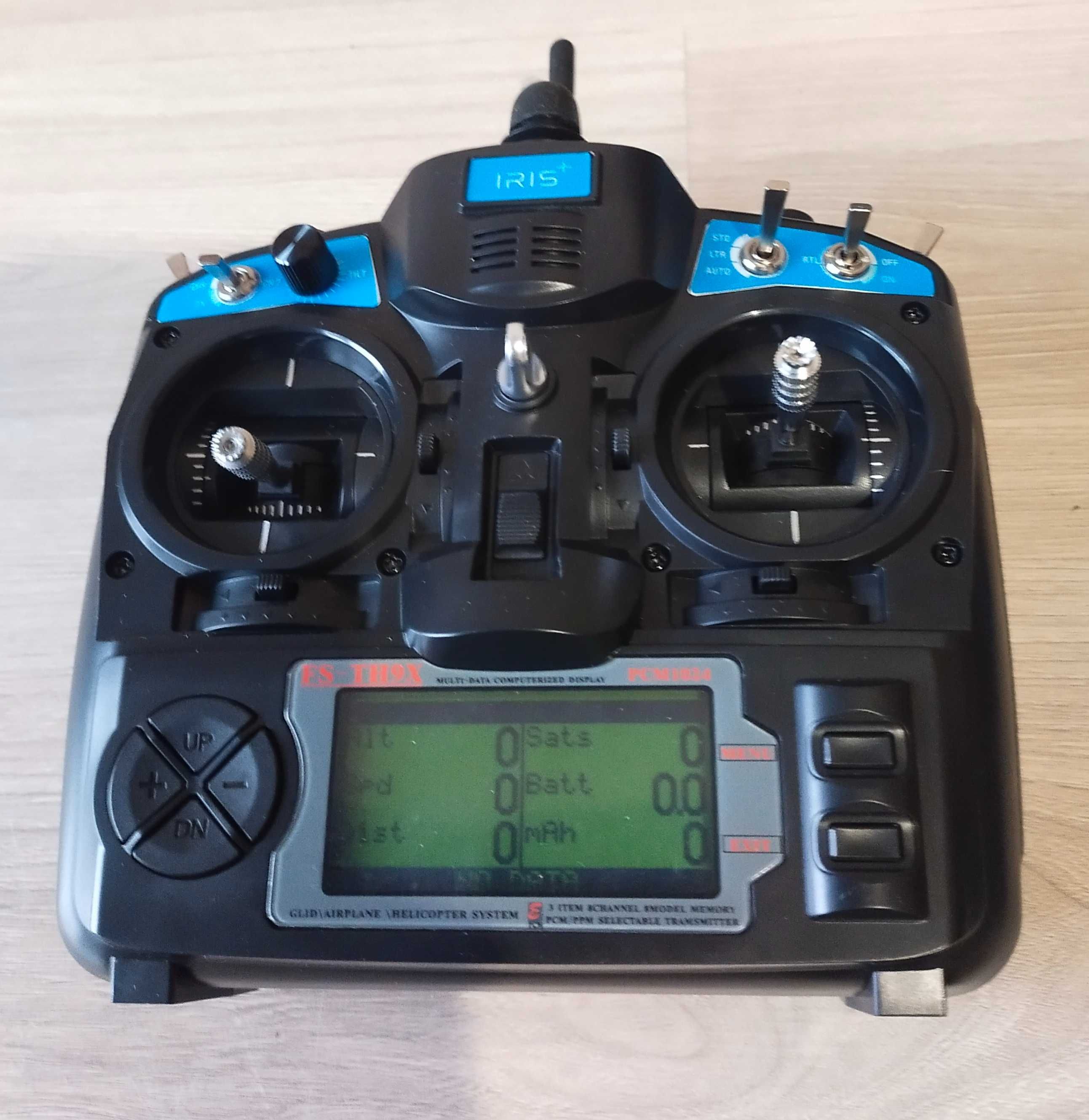 Nowy dron Iris + 3DR Robotics PIXHAWK, GPS, Telemetria