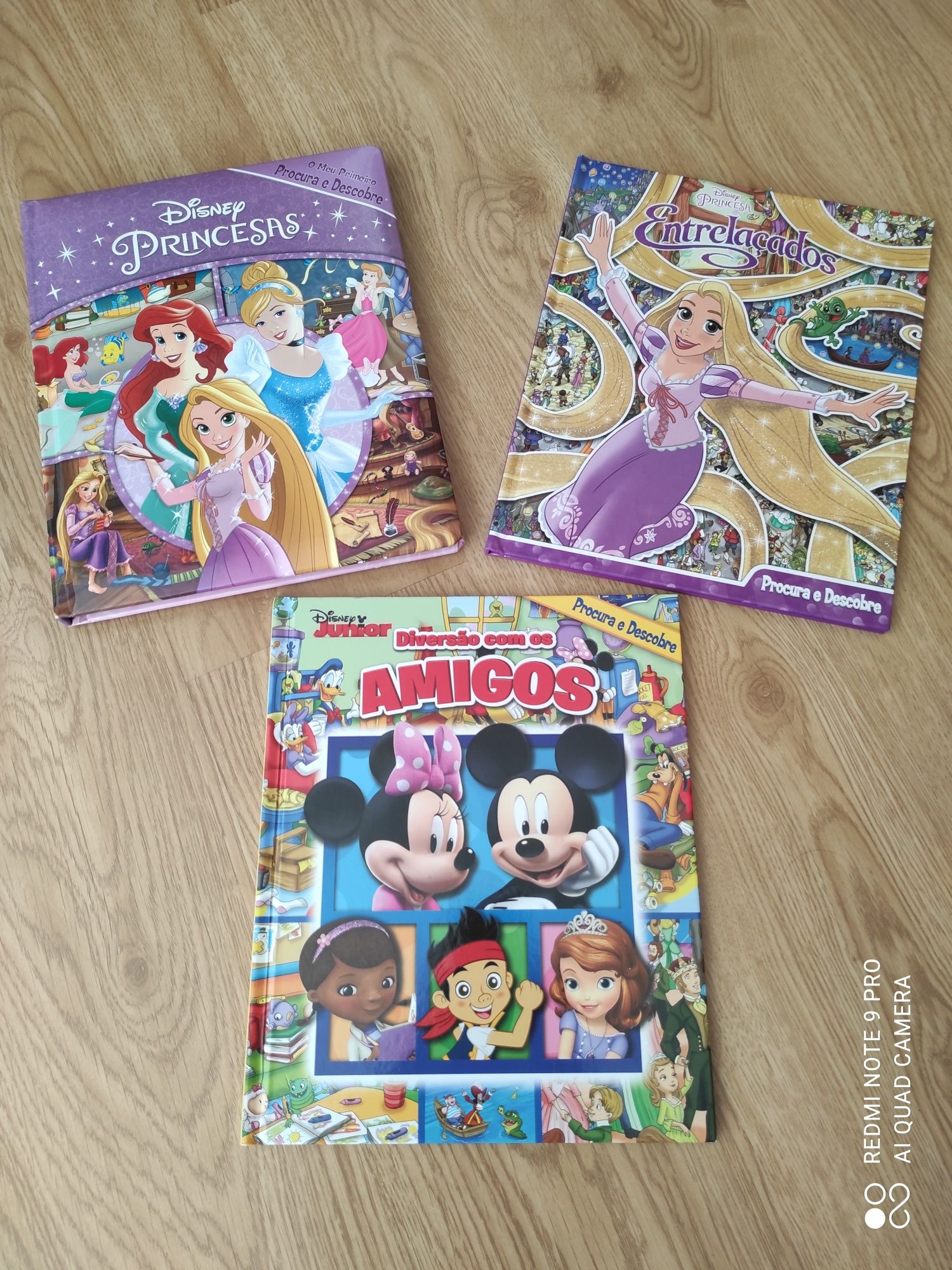 Livros Disney - procura e descobre