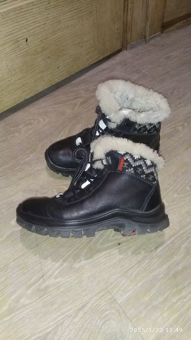 Ботинки зимние Мида 36 р. На подростка унисекс
