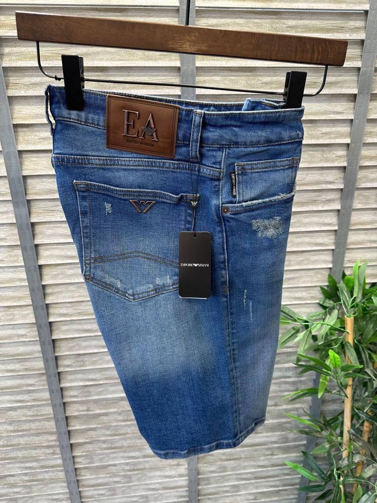 Брендові джинсові шорти Armani,Boss
