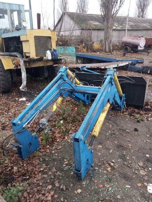 Навантажувач на трактор