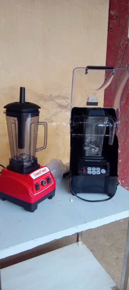 Блендер професійний BL2000 PROFI