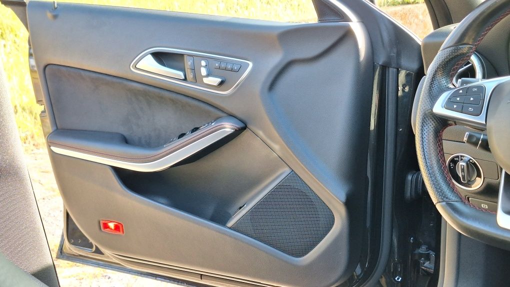 Mercedes-Benz CLA 180d AMG Full Extras