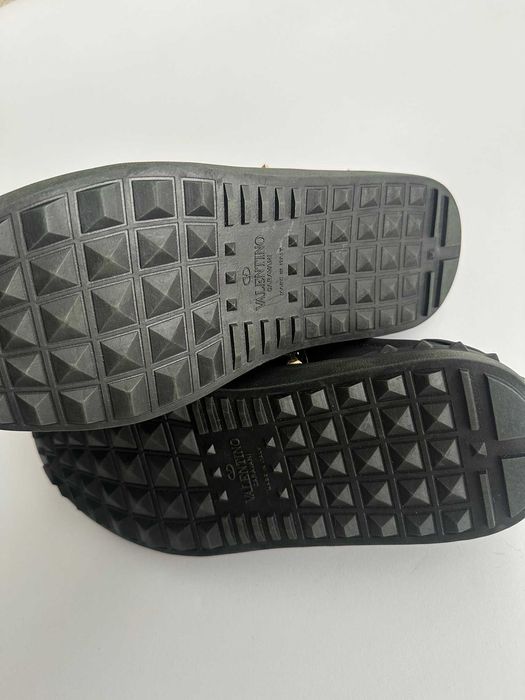 Valentino sneakersy rock stud 39