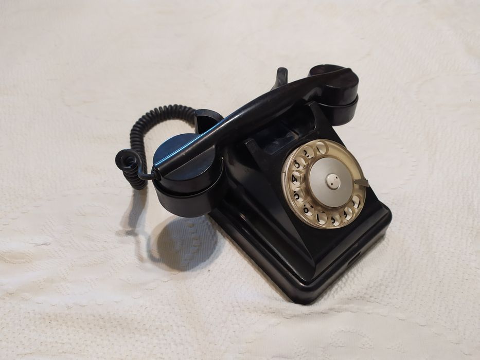 Винтажный/раритетный телефонный аппарат