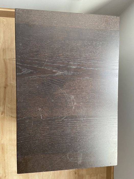 Movel com quatro gavetas