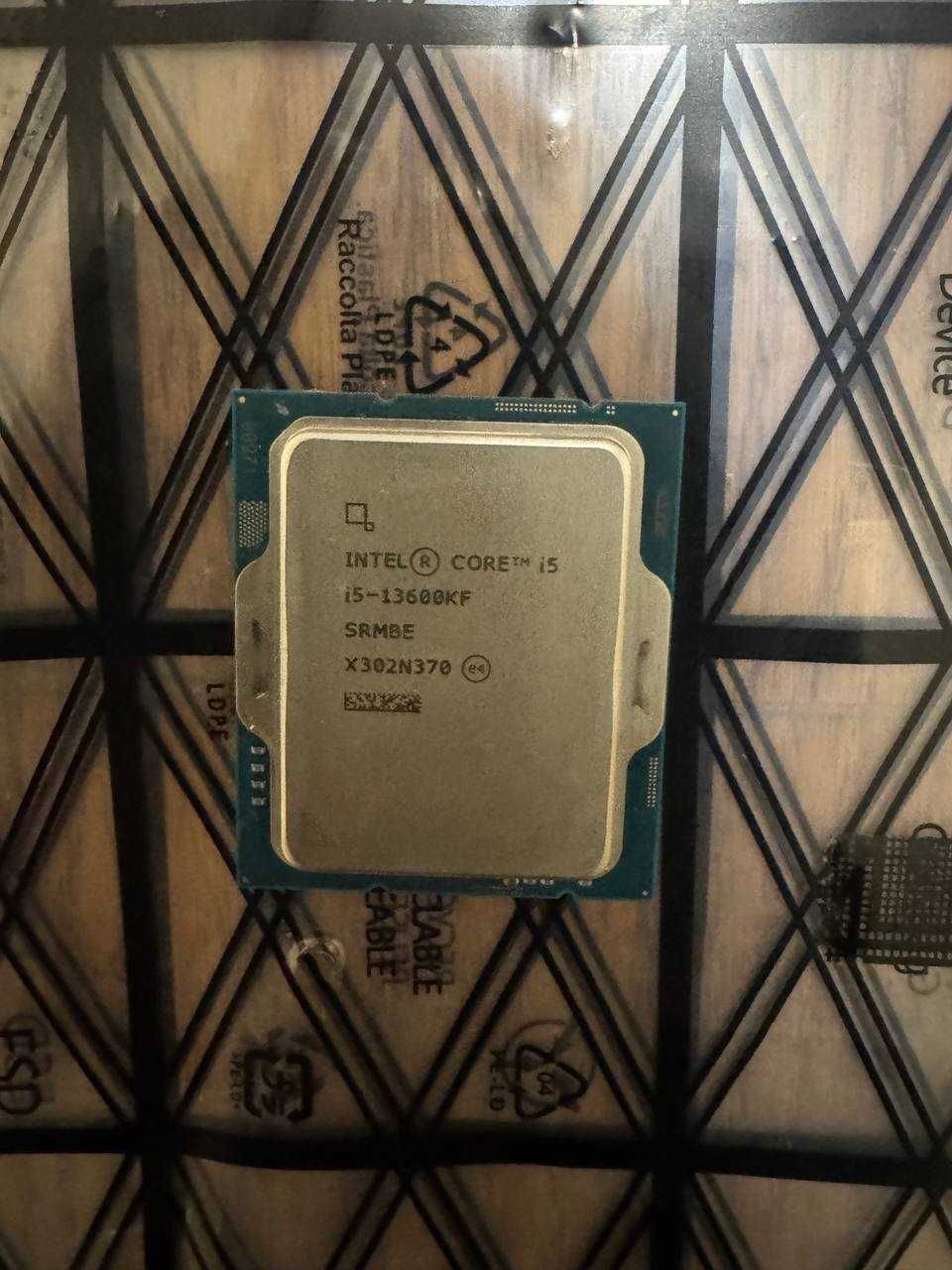 Процесор Intel Core i5-13600KF