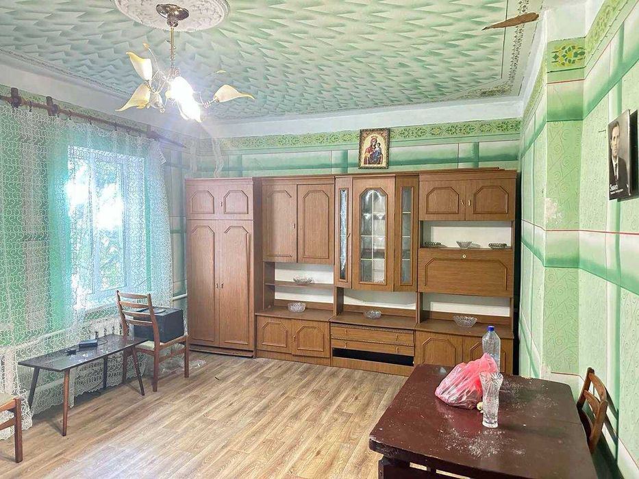 Цегляний будинок 100 м², 25 соток, всі комунікації, с. Мироцьке