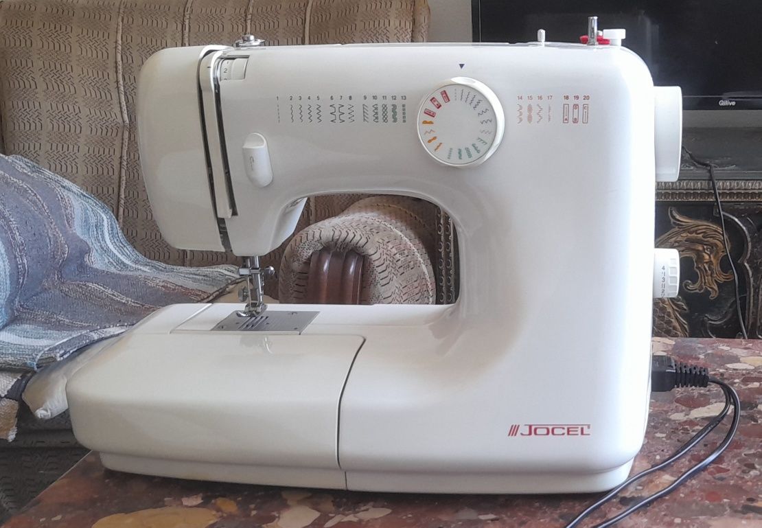 Máquina de costura Jocel