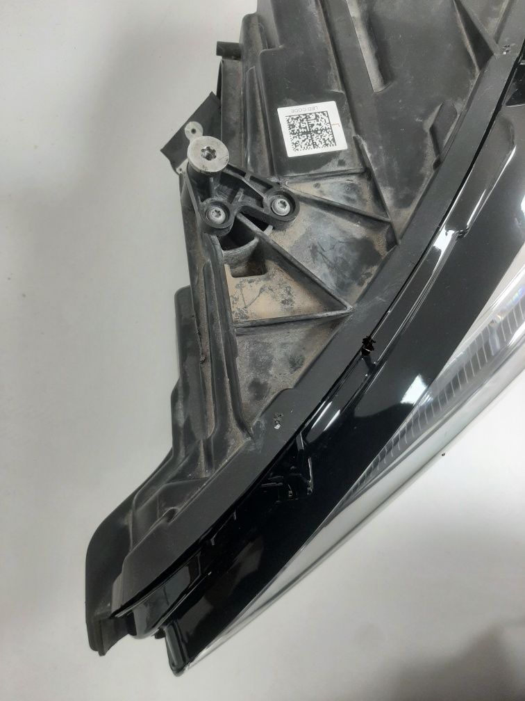 Farol/Ótica Mercedes CLA W118