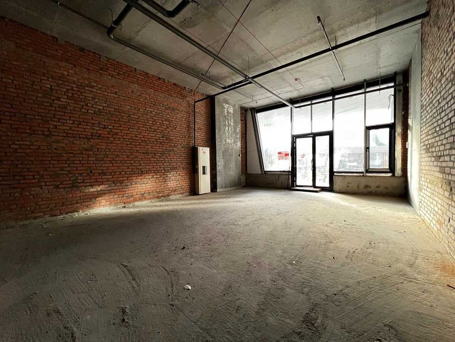 Оренда магазину 59 кв. м проспект Берестейський жк Манхеттен