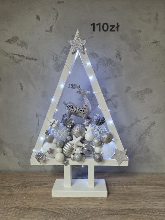 Choinka srebrno-biała