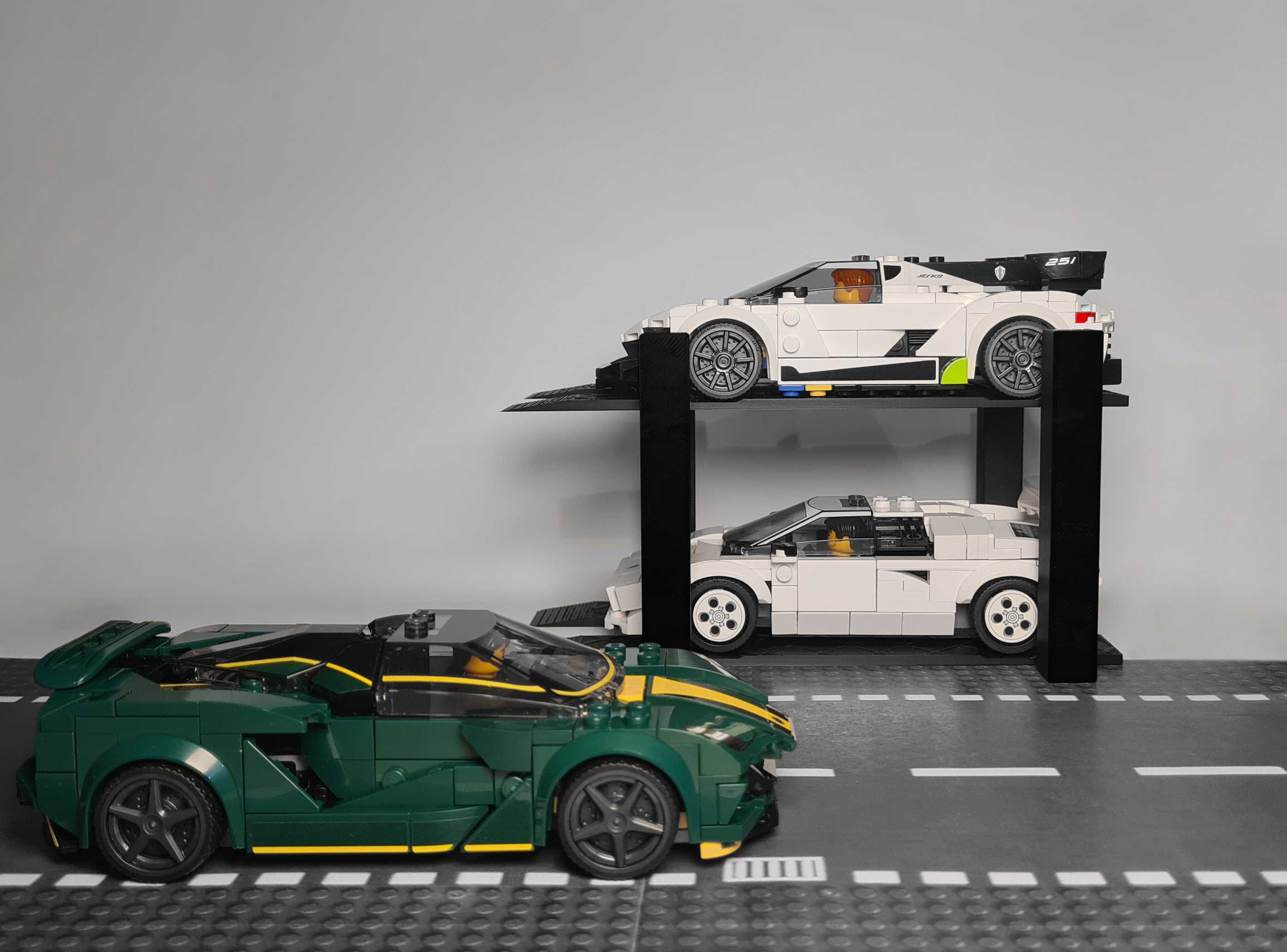 Winda dla dwóch samochodów Lego Speed Champions - nowy design
