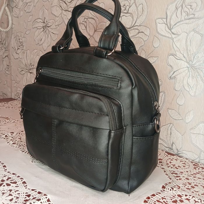 Женская сумка (рюкзак )