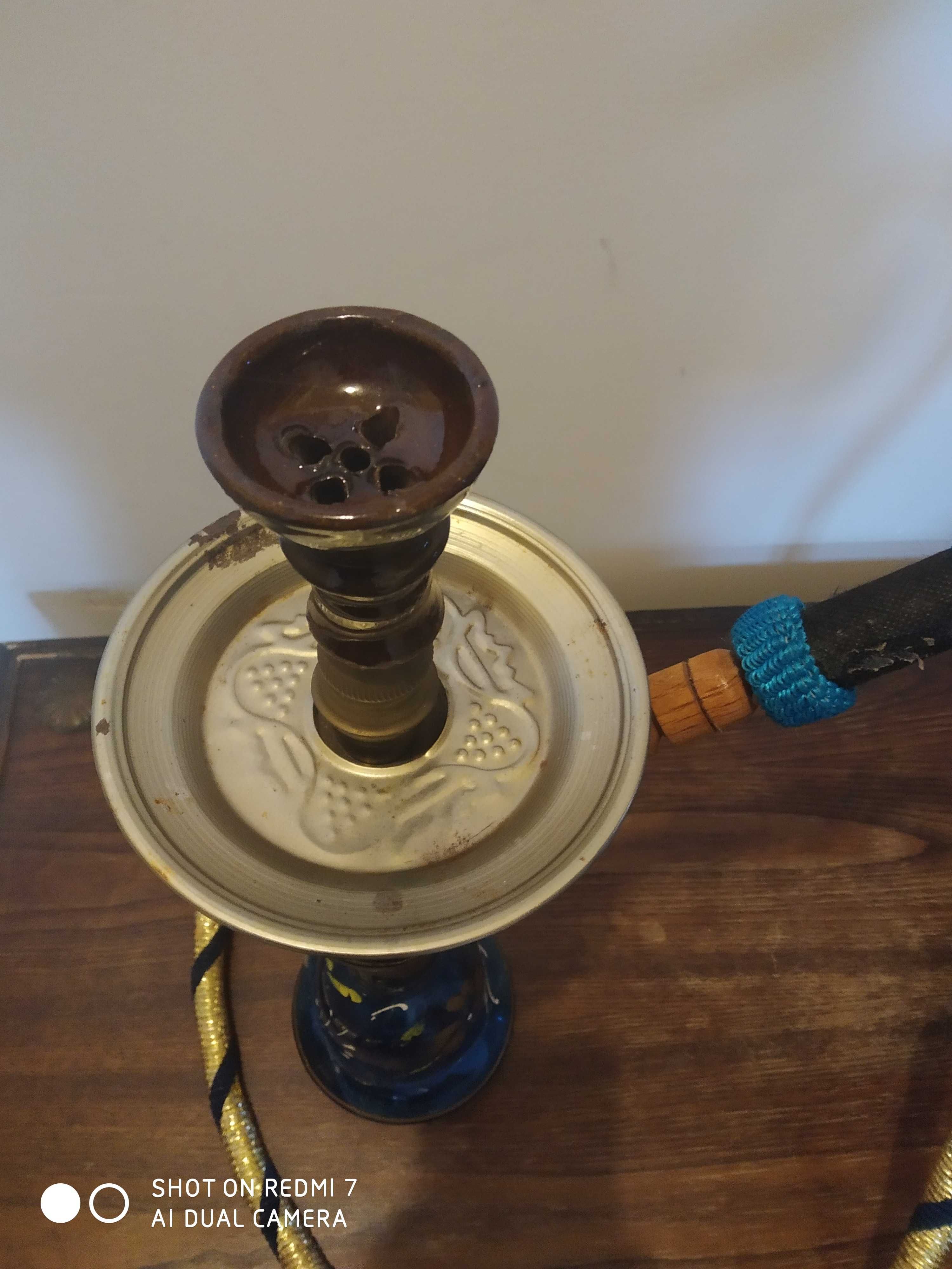 Cachimbos de água usados