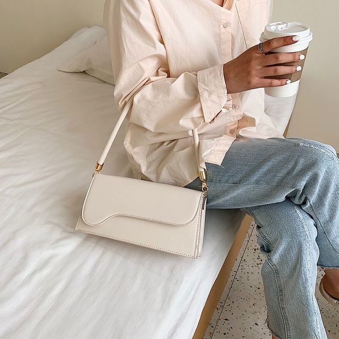 Жіноча сумка через плече