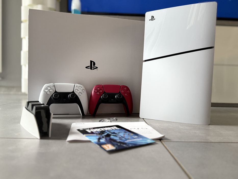 Stan idealny! PS5 Slim 1TB z drugim padem i stacją ładującą GWARANCJA