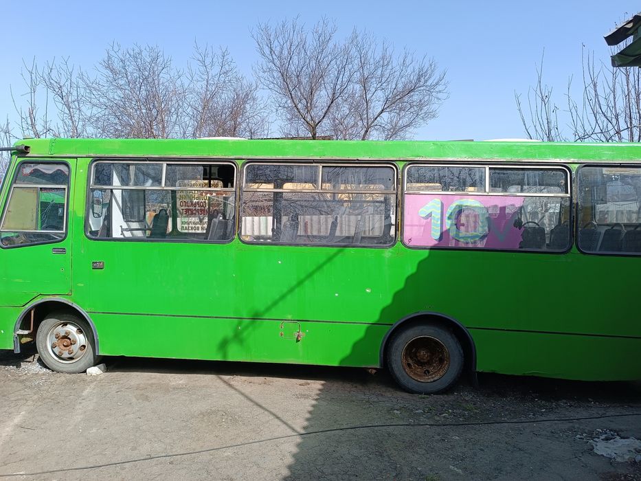 Продам автобус Богдан