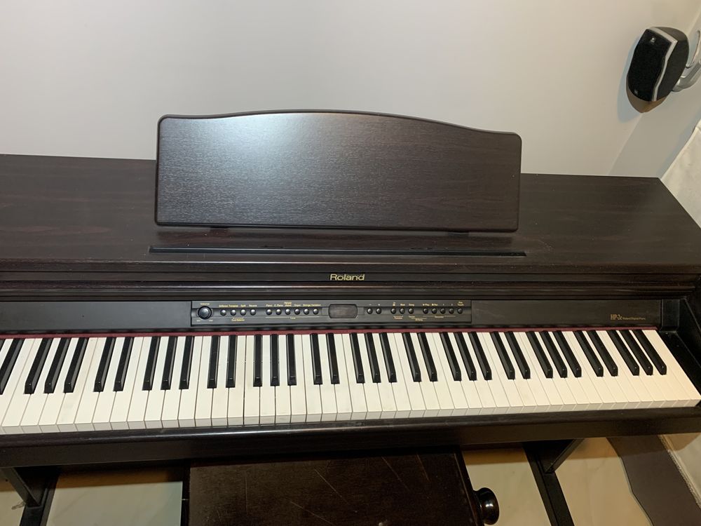 Pianino Roland HP-2e